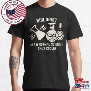 Biologist Funny Science Nerd Graphic Unisex T-Shirt